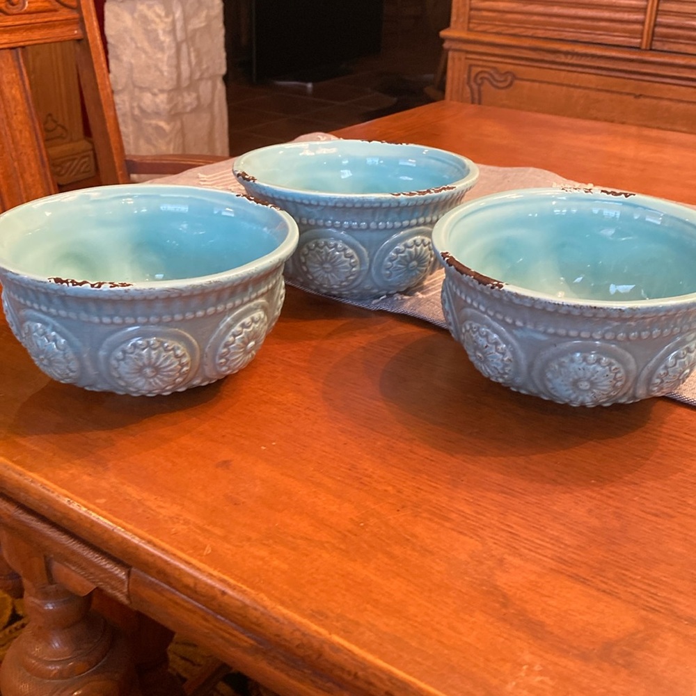 Set of 3 blue decorative bowls